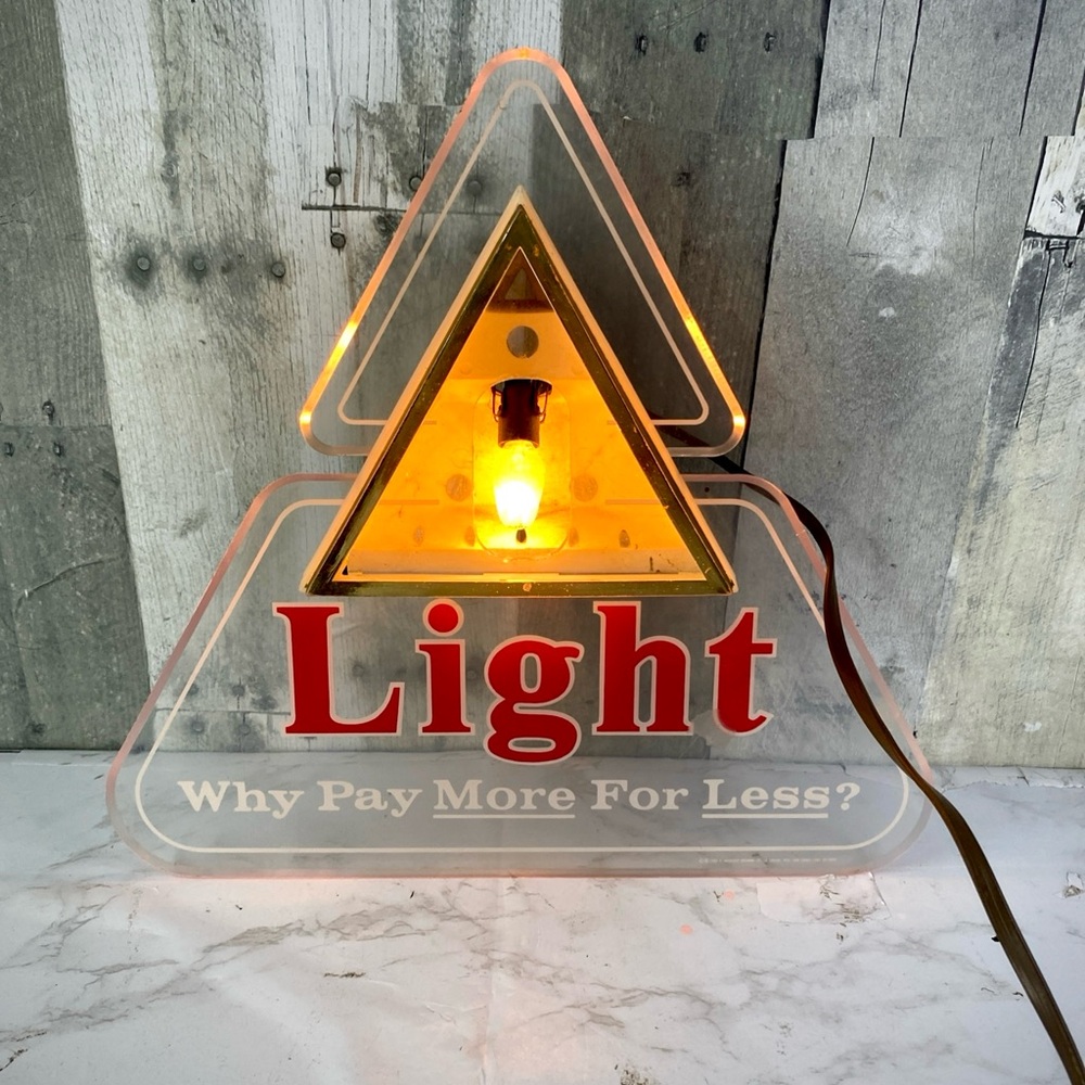 Vintage 1983 Blatz Lighted Light Beer Triangle Sign - Bar Light Sign - 14”x14”